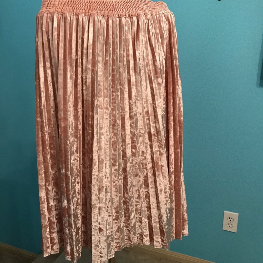 A New Day Pink Crushed Velvet Pleated Midi Skirt